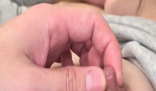 HAWA175素人妻与大学生戴套做爱还不够直接再