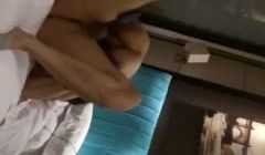 微信上撩了很久的漂亮学妹给她买了一条裙子终于答应