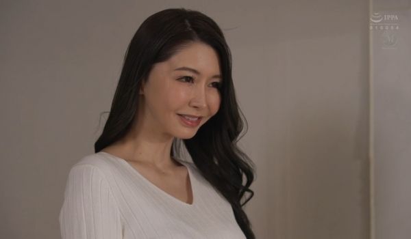 爱弓凉 [中文字幕]又漂亮的老婆被叔叔中出一次又