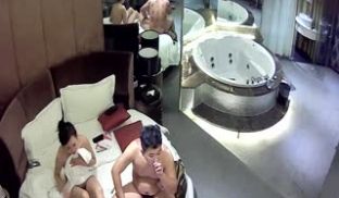 最喜欢干这种女的1