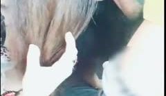 各种挑逗外卖小哥秒硬 还不带套给操 内射_201