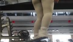 【健身女孩】健身房~人来人往~淋浴间 偷偷 自慰