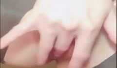 美女网红哆啦性感开裆黑丝很是诱惑
