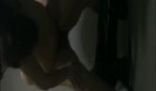 眼镜男楼道白日宣淫 美腿女友淫叫连连 1080P