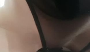 欧美女同——大声的呻吟性高潮。