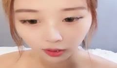 【长相甜美】高颜值妹子道具自慰大秀_苗条身材跳蛋
