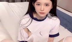 V (5)