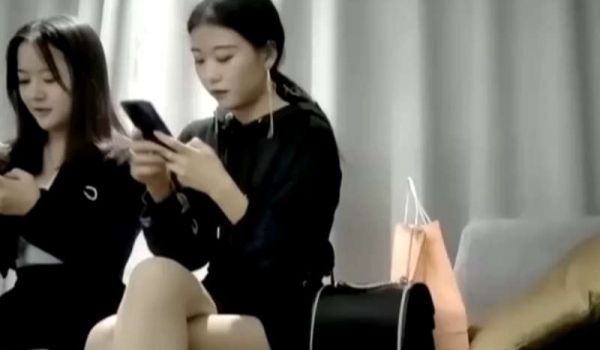 【七天高端外围】高端外围小姐姐，性感翘臀真爽!
