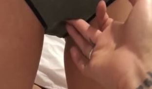 高挑性感的校花级大学美女不仅颜值一流下面更性感,