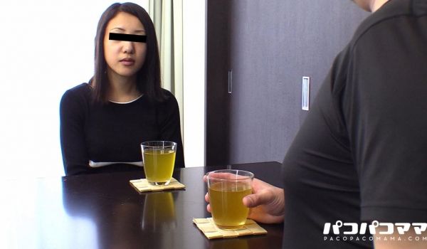 人妻熟女paco126麻烦的人妻中出做爱~江口美