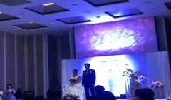【网曝门事件】火爆全网某婚礼现场播放新娘和新郎姐