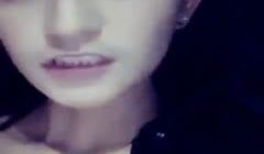 长的清纯可爱新疆小美女主播与土豪大叔伪老公车震直