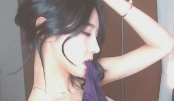 [Korea] 韩国美女主播性感尤物 那舌头令我
