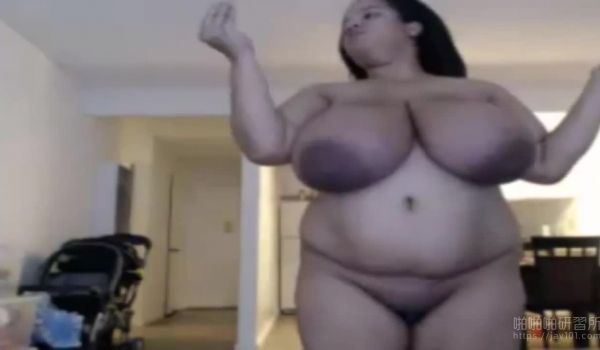 [欧美] 知名实况平台Twitch惊现裸体实况主