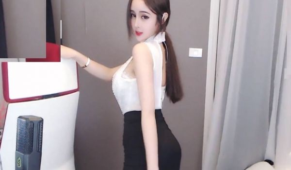 熊猫TV巨乳主播热舞精选~OL风爹爹们喜欢吗？