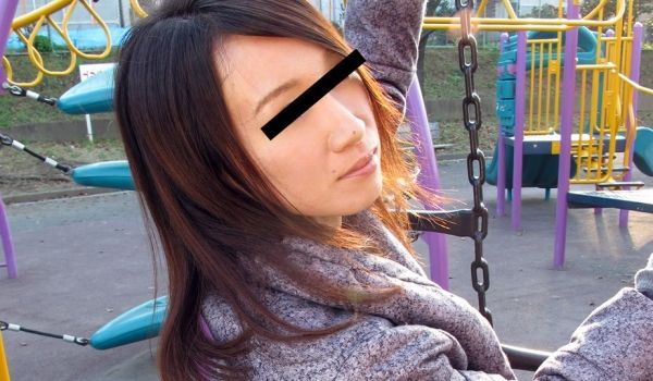 人妻熟女paco303 刚毛で巨大なクリトリスを