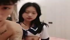 JK装骚女被渣男友暴力操逼…...