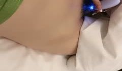 一脸呆萌网红女神！小尺度福利一波！撩起衣服揉捏柰