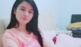 寂寞少妇，一顿开场白，就开始干自己.