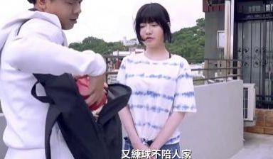 视频监控中，清纯女友欲求不满。.