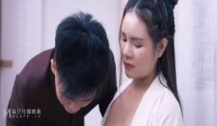 小鸡巴操古装美女.