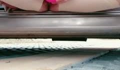 两个苗条少妇驾车户外秀车内露奶露逼开裆丝袜跳蛋塞
