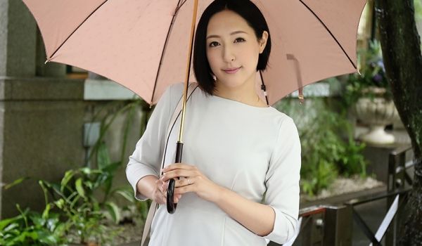 MY-772 上原友里绝叫汗湿实录：人妻激震插入