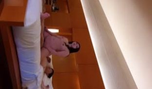 微胖极品名媛蜜桃臀巨乳骑乘上位榨汁 #国产约拍#