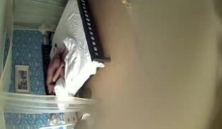 性欲旺盛青年男女开房滚床单很能草啊电话来了都不接
