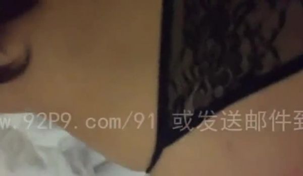 女友发情惹,后入干她呻吟不断阿
