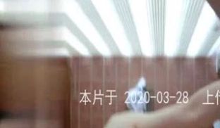 跟妹子在浴缸里做爱，水声阵阵，浪叫不已