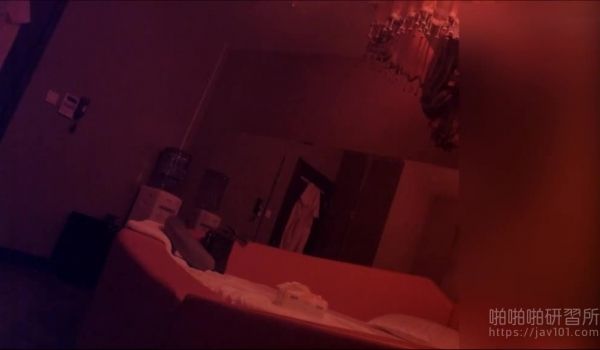 [圣诞佳节必看佳作!] 细腰大胸的美女一起疯整晚