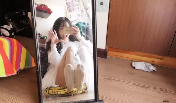 映客vivi刘诗乔（91美丽小乔）VIP视频