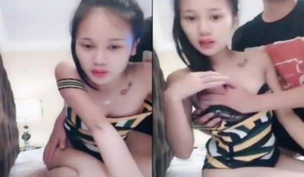 邻家妹妹躺好躺满~穴穴洗干净等小哥哥来