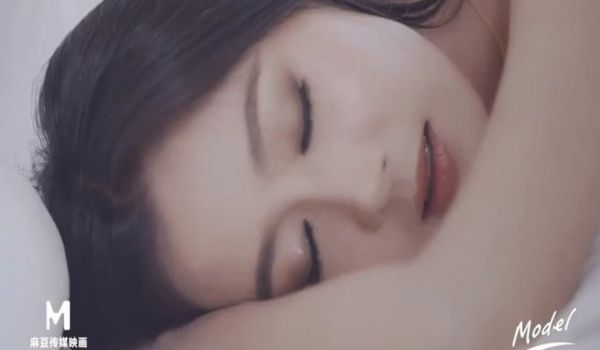 新国产新作-麻豆传媒三十天性爱企划之麻豆神秘女郎