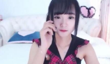 国人美女主播情趣装黑丝网袜玻璃道具激情紫薇
