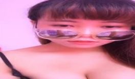 全身上下哪里都粉的超级女神微微露脸大秀