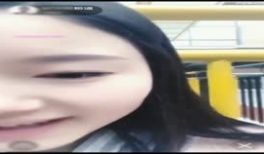 HD大神直播气质粉逼美少妇短裙丝袜人多公共场所秀