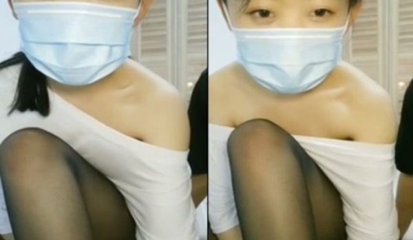 [中文主播外流] 纯主播和男友脱光光直播秀~一个