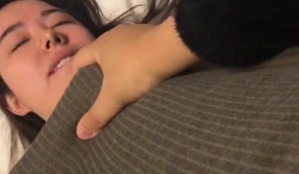 和朋友的媳妇酒店开房偷情试探一下问她找个人一块干
