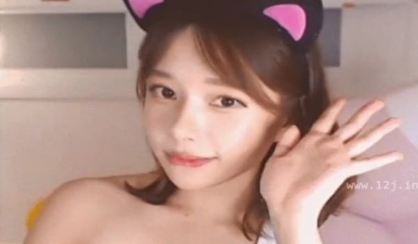 不让中国主播专美于前韩国萌奶妹不甘示弱热舞迎击！