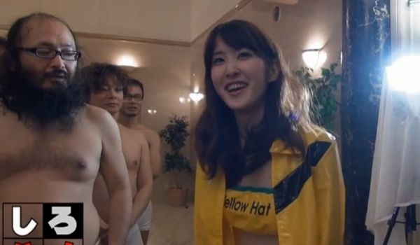 新人av彼女は复数のpkに挑戦して顔を出していな