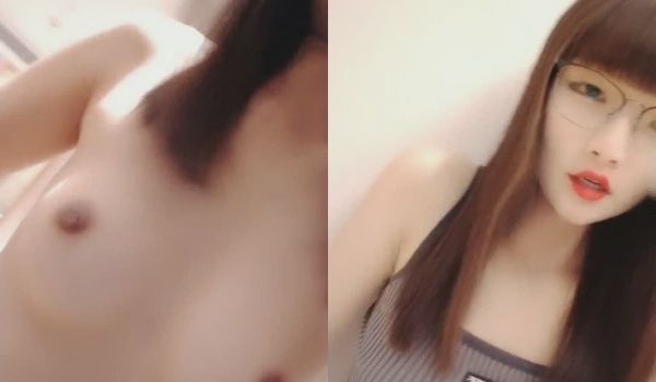 大二学妹宾馆约啪露脸吃了性药就开干，口活给力精彩