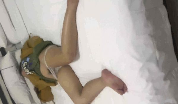 【MJ】00年巨乳小妹下药变死猪玩弄 身份证为证