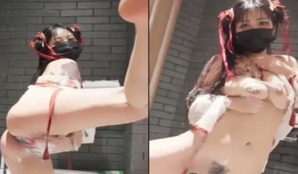 极品爆乳女神完具少女VIP定制版~双跳蛋呻吟女神