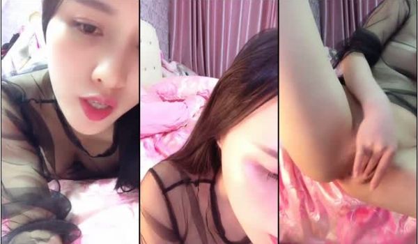 手机直播极品骚气美女主播透视装诱惑漏奶漏逼自摸秀