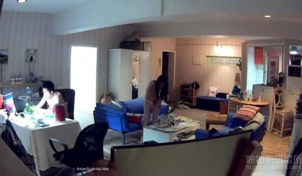 装监视器反变成被人偷窥性生活好工具 4