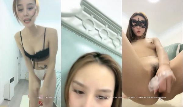 咪咪小仙女 初下海全裸自摸，脱光摆弄姿势 毛毛浓