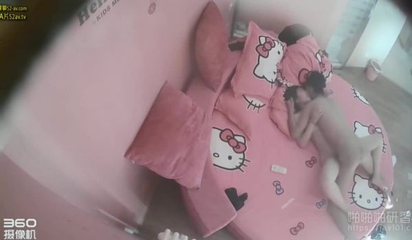 [精选偷拍!] :你不动喔?在上位卖弄风骚的女人