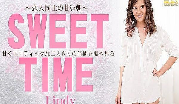 甘くエロティックな二人きりの时间を覗き见る SW